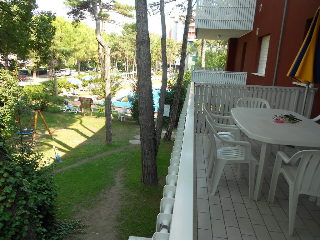 Appartamenti Vacanza Albatros Ліньяно-Сабб'ядоро Екстер'єр фото